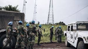 https://static.lexpress.fr/medias_12294/w_640,h_358,c_fill,g_center/v1614073207/des-casques-bleus-de-l-onu-pres-du-parc-des-virunga-pres-du-village-de-kibumba-ou-l-ambassadeur-d-italie-en-rdc-a-ete-tue-le-22-fevrier-2021_6295018.jpg